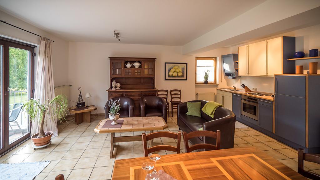 Weingut Peifer Daire Traben-Trarbach Oda fotoğraf